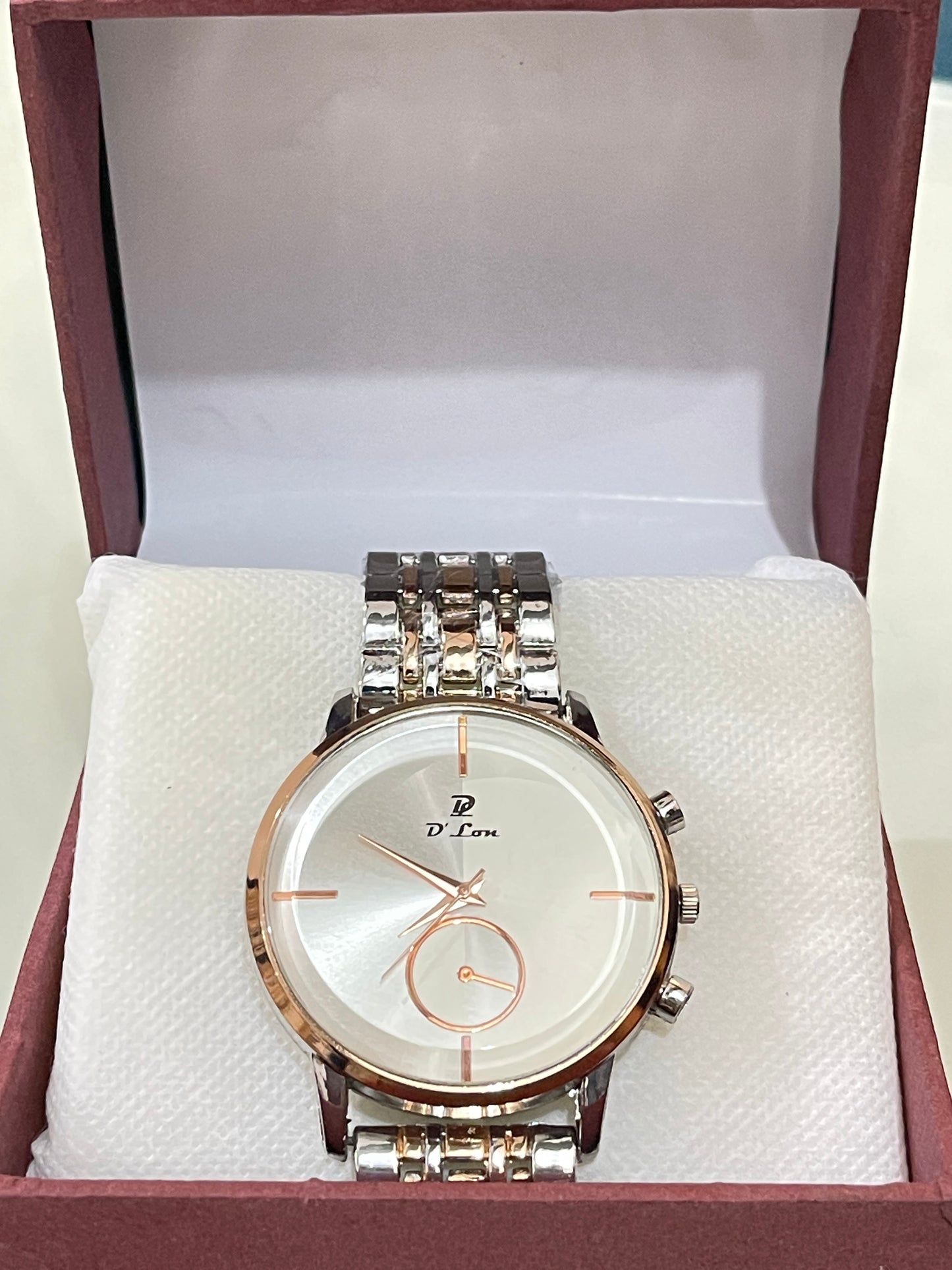 D'Lon Men's Luxury Analog Watch – Two-Tone Elegance